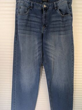 Refuge Denim High Rise Barrel Leg Jeans Size 11 Horseshoe Balloon Medium Wash